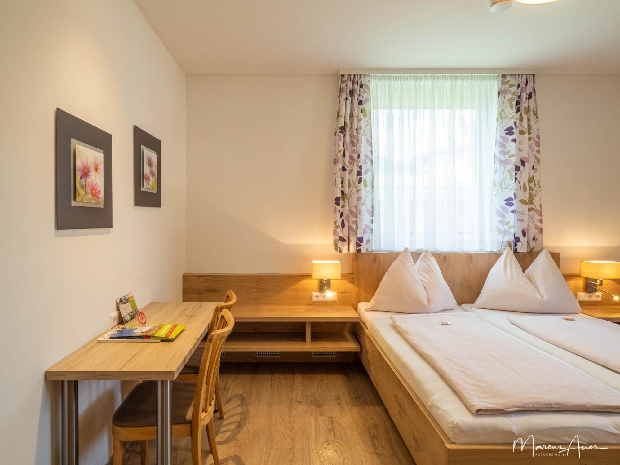 Pension Ehrenfried - Hotel Garni Kindberg Phòng bức ảnh